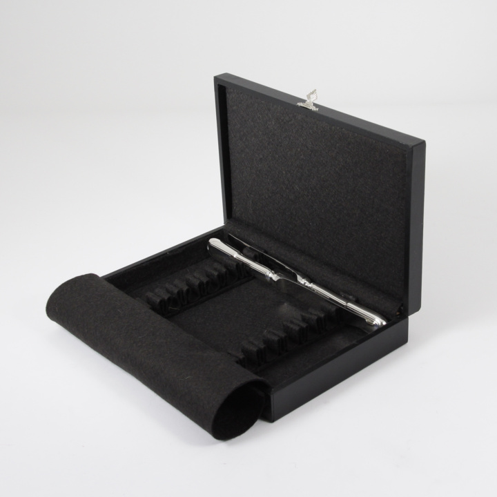 12 -piece flatware storage case for knives dessert (black)