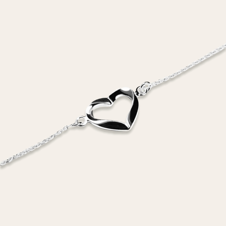 Ribbon heart bracelet